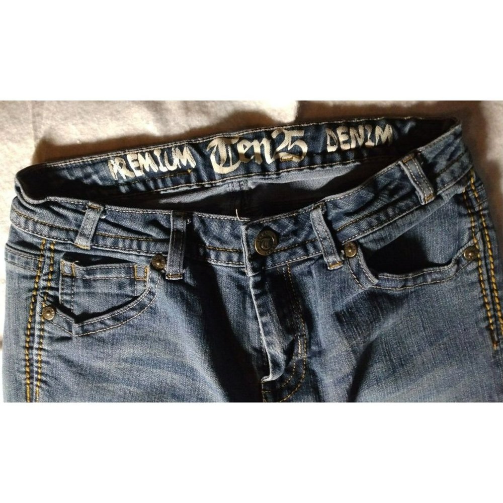 Premium Ten 25 Denim Women's Jeans/ Size 9/10/ button back pocket inseam 29 inch